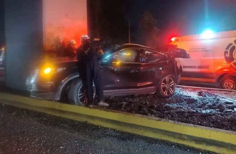 Choque sobre la México-Puebla deja 4 muertos, entre ellos un adolescente