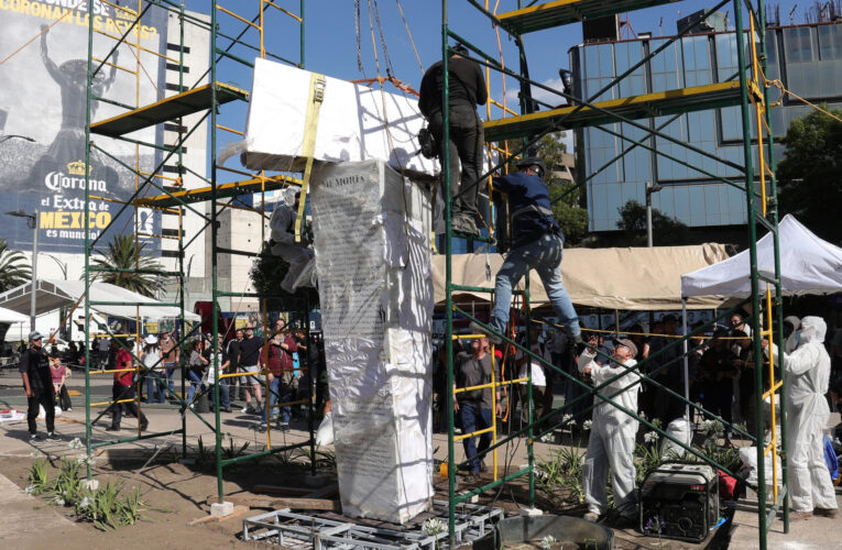 Instalan antimonumento en memoria de periodistas asesinados en México